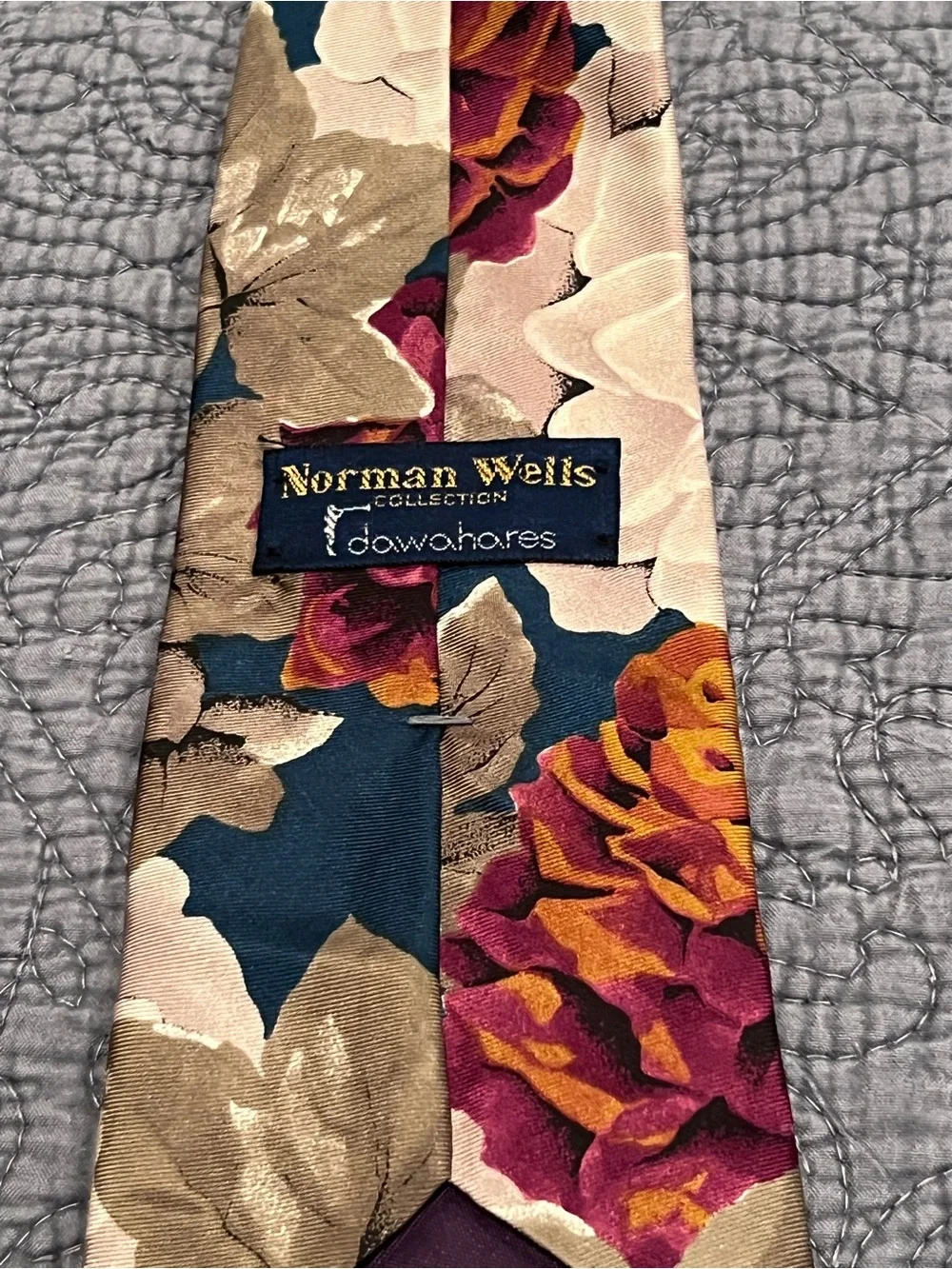 Norman Wells stylish floral